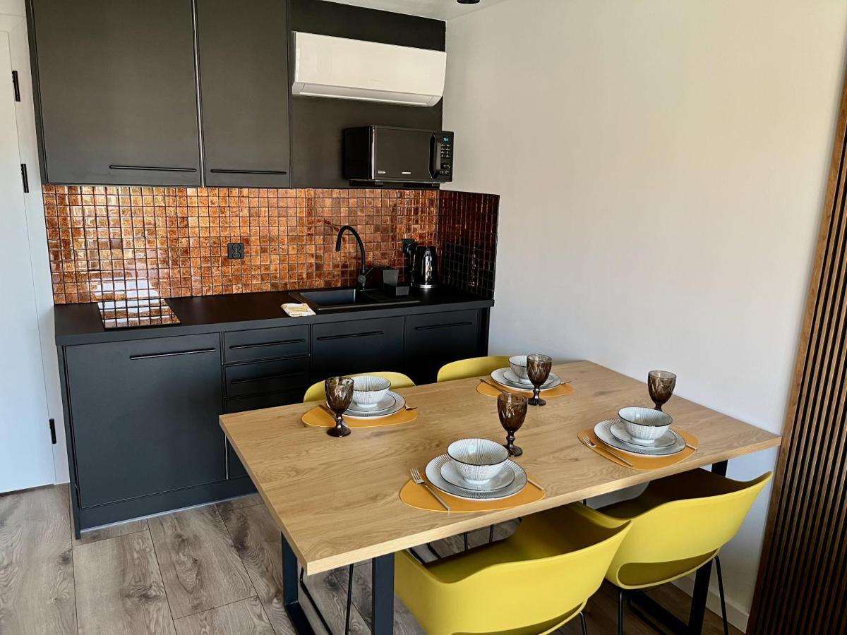 Green Port Spa Kolobrzeg Stylowy Loft- W Cenie Klimatyzacja, Baseny, 2 Jacuzzi, Sauna, Szlafroki, Bawialnia Екстериор снимка