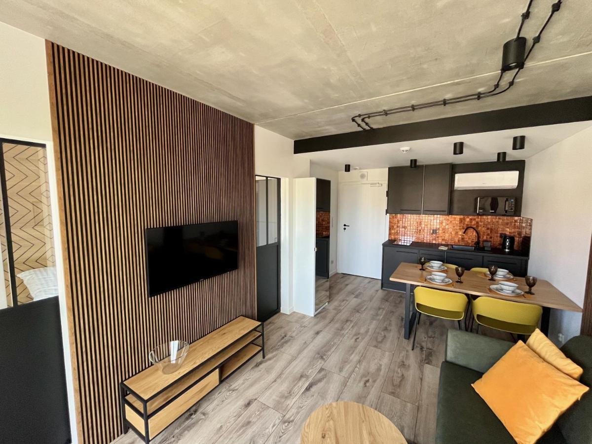 Green Port Spa Kolobrzeg Stylowy Loft- W Cenie Klimatyzacja, Baseny, 2 Jacuzzi, Sauna, Szlafroki, Bawialnia Екстериор снимка
